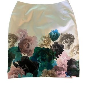 H&M Floral bouquet mini skirt, size 8